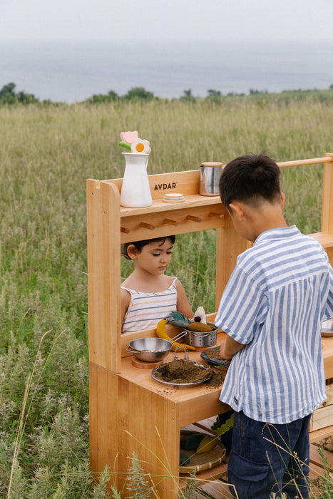 Mud Kitchen (PRE-ORDER)